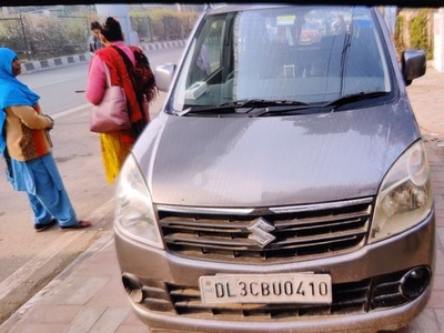 Used Maruti Suzuki Wagon R 2013 92215 kms in New Delhi