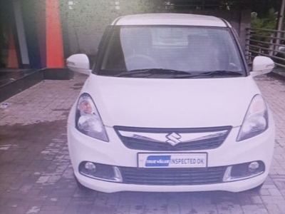 Used Maruti Suzuki Swift Dzire 2015 80000 kms in Lucknow