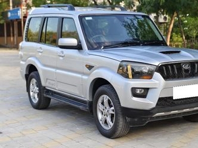 2017 Mahindra Scorpio S10 7 Seater