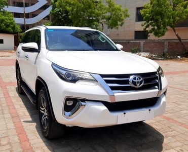 2017 Toyota Fortuner 2.8 2WD AT