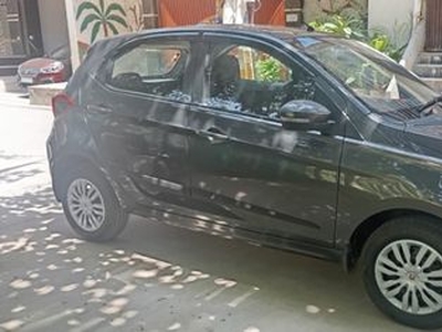 2021 Tata Tiago XT