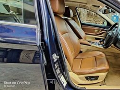 2013 BMW 5 Series 520d Luxury Line