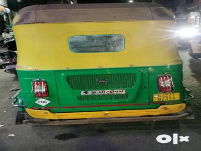 Auto rickshaw bs 6 company fitting condition