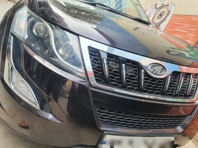2016 Mahindra XUV500 W10 2WD