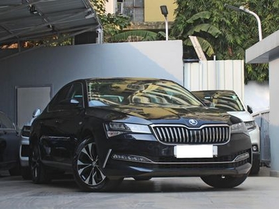 2021 Skoda Superb Laurin & klement BSVI