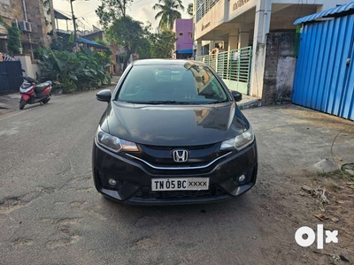 Honda Jazz VX TOP END MODEL 2015 Diesel 52950 Km Well Maintained
