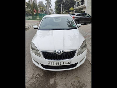 Used 2014 Skoda Rapid [2011-2014] Elegance 1.6 TDI CR MT for sale at Rs. 4,10,000 in Mohali