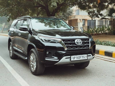 Used 2022 Toyota Fortuner 4X4 AT 2.8 Diesel for sale at Rs. 45,00,000 in Delhi