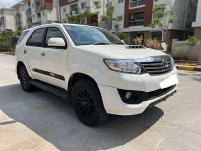 2015 Toyota Fortuner 4x2 MT TRD Sportivo