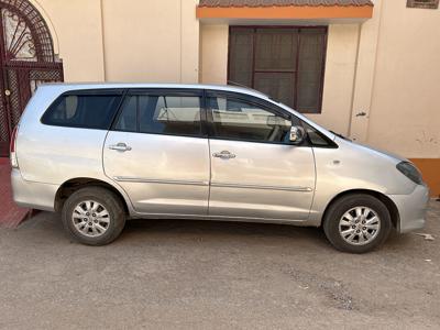 Used 2011 Toyota Innova [2009-2012] 2.5 VX 8 STR for sale at Rs. 3,50,000 in Gwalio