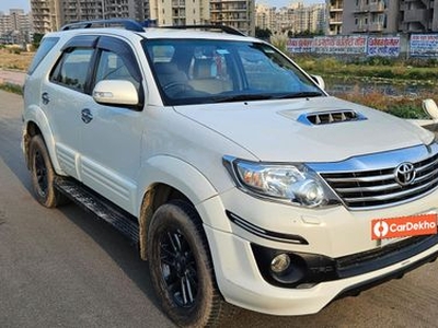 2015 Toyota Fortuner 4x2 AT TRD Sportivo