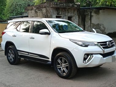 2016 Toyota Fortuner 2.8 2WD AT