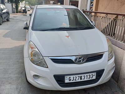 Used 2012 Hyundai i20 [2012-2014] Magna 1.4 CRDI for sale at Rs. 2,20,000 in Ahmedab