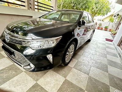 Used 2015 Toyota Camry [2015-2019] Hybrid [2015-2017] for sale at Rs. 19,00,000 in Nagpu
