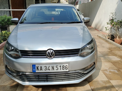 Used 2015 Volkswagen Polo [2014-2015] Highline1.2L (P) for sale at Rs. 5,00,000 in Bellary