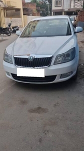 2011 Skoda Laura Ambiente 2.0 TDI CR MT