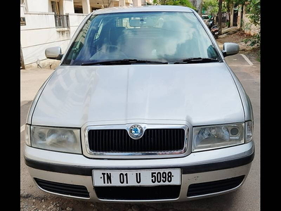 Used 2002 Skoda Octavia [2001-2010] Ambiente 2.0 MPi for sale at Rs. 1,29,999 in Chennai