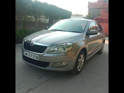 Used 2014 Skoda Rapid [2011-2014] Elegance 1.6 TDI CR MT for sale at Rs. 3,95,000 in Chandigarh