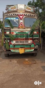 14 wheeler truck Tata