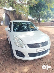 Maruti Suzuki Swift LXI Optional-O, 2015, Petrol