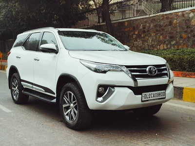 Used 2017 Toyota Fortuner [2016-2021] 2.8 4x4 MT [2016-2020] for sale at Rs. 25,50,000 in Delhi