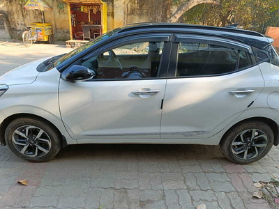 Used 2021 Hyundai Grand i10 Nios [2019-2023] Sportz 1.2 Kappa VTVT Dual Tone for sale at Rs. 6,40,000 in Lucknow