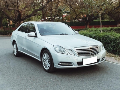 Mercedes-Benz E-Class 2009-2013 E 200 CGI Avantgarde