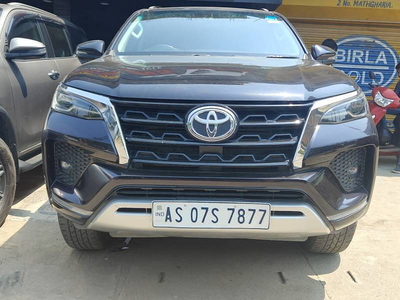 Toyota Fortuner 4X2 MT 2.8 Diesel