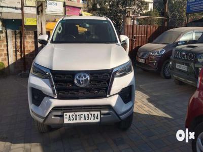 Toyota Fortuner [2021-ongoing] 2.7 4WD Petrol AT, 2022, Diesel