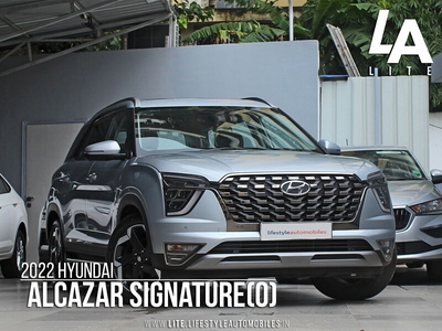 Hyundai Alcazar Signature (O) 6 STR 2.0 Petrol AT