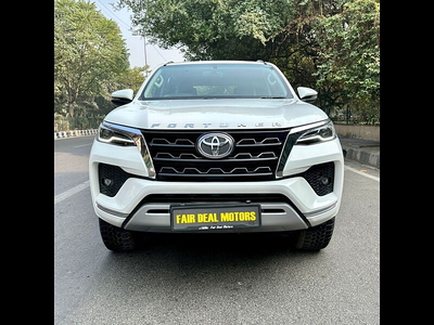 Toyota Fortuner 2.7 4x2 AT [2016-2020]