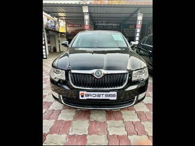 Skoda Superb Elegance 1.8 TSI AT