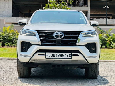 Toyota Fortuner 2.8 4x2 AT [2016-2020]