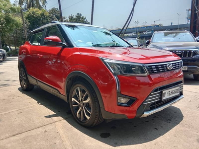 Mahindra XUV300 W8 (O) 1.2 Petrol AMT