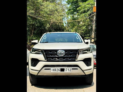 Toyota Fortuner 2.7 4x2 AT [2016-2020]