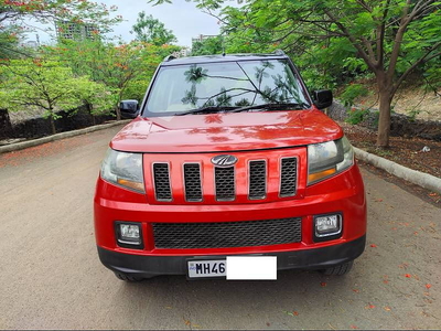 Mahindra TUV300 T10