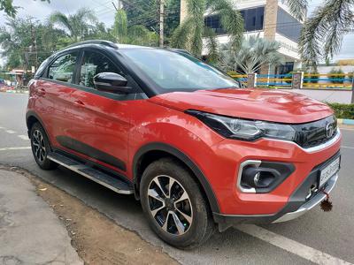 Tata Nexon XZ Plus (O) Diesel Dual Tone