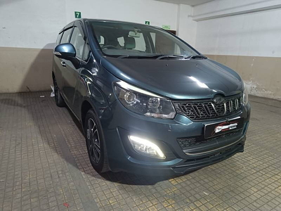 Mahindra Marazzo M8 7 STR