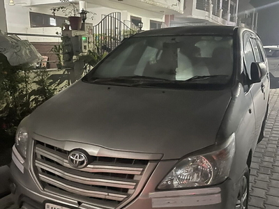 Used 2007 Toyota Innova [2005-2009] 2.5 G4 7 STR for sale at Rs. 4,40,000 in Ag