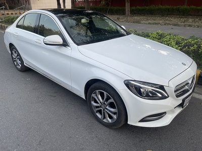 Used 2015 Mercedes-Benz C-Class [2014-2018] C 220 CDI Avantgarde for sale at Rs. 21,00,000 in Delhi