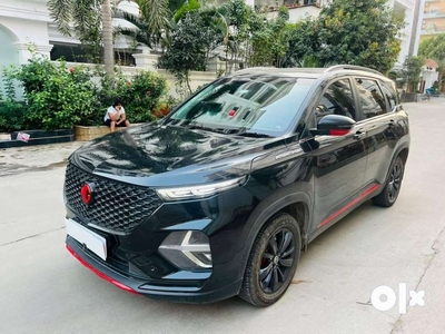 MG Hector Plus Sharp HYBRID Petrol, 2020, Petrol