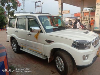 Used 2019 Mahindra Scorpio Getaway 2WD BS IV for sale at Rs. 8,80,000 in Khordh