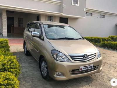 Used 2010 Toyota Innova [2009-2012] 2.5 VX 8 STR for sale at Rs. 4,75,000 in Lucknow