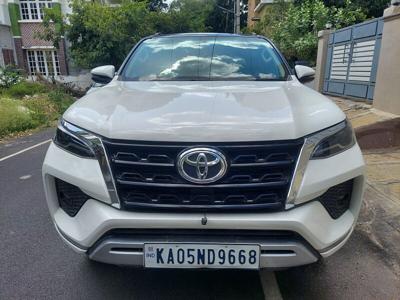 Toyota Fortuner 4X2 AT 2.8 Diesel