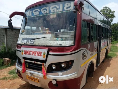 Tata 709 bus 37 seater