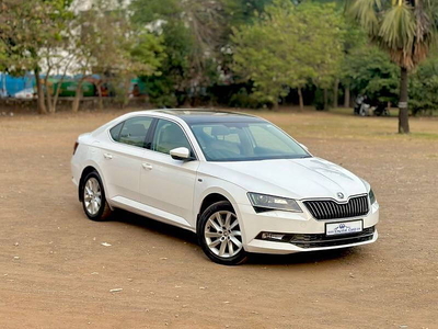 Used 2017 Skoda Superb [2016-2020] L&K TSI AT for sale at Rs. 13,99,999 in Mumbai