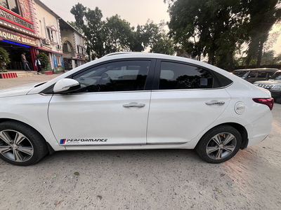Used 2019 Hyundai Verna [2017-2020] SX (O) 1.6 CRDi for sale at Rs. 8,50,000 in Mal
