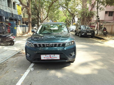 Mahindra XUV300 W6 1.2 Petrol AMT [2021]