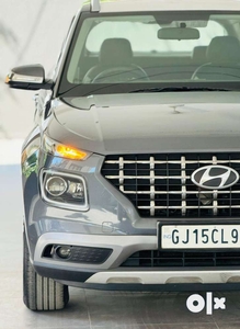 Hyundai Venue SX Dual Tone, 2022, Diesel