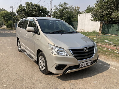 Used 2013 Toyota Innova [2012-2013] 2.5 G 8 STR BS-IV for sale at Rs. 7,50,000 in Delhi